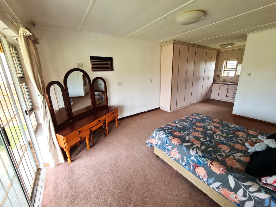 2 Bedroom Property for Sale in Noorsekloof Eastern Cape